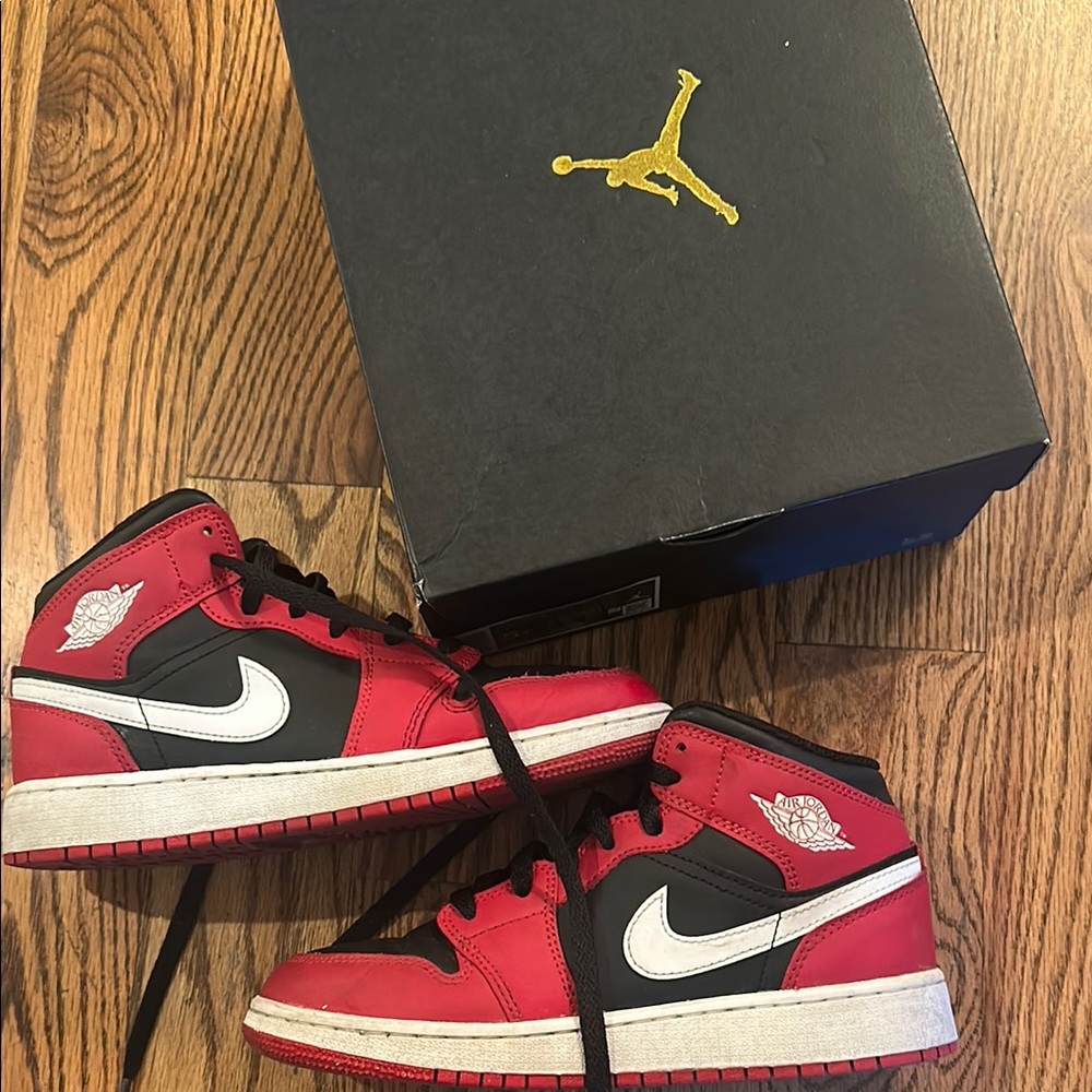 Air Jordan 1 Mid Kids